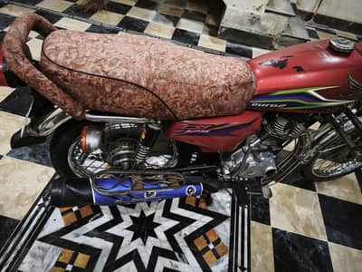 Honda CG 125 Red colour