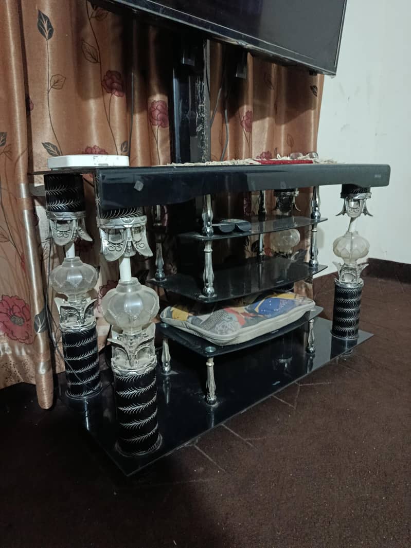 Glass table 4
