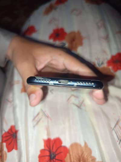 Apple iPhone SE