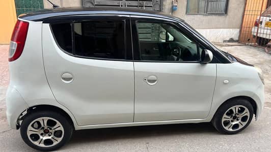 Nissan Moco 2014