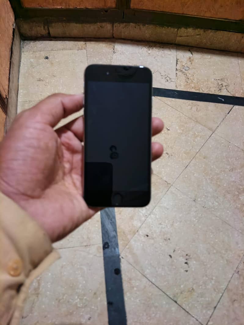 Apple iPhone 6 8
