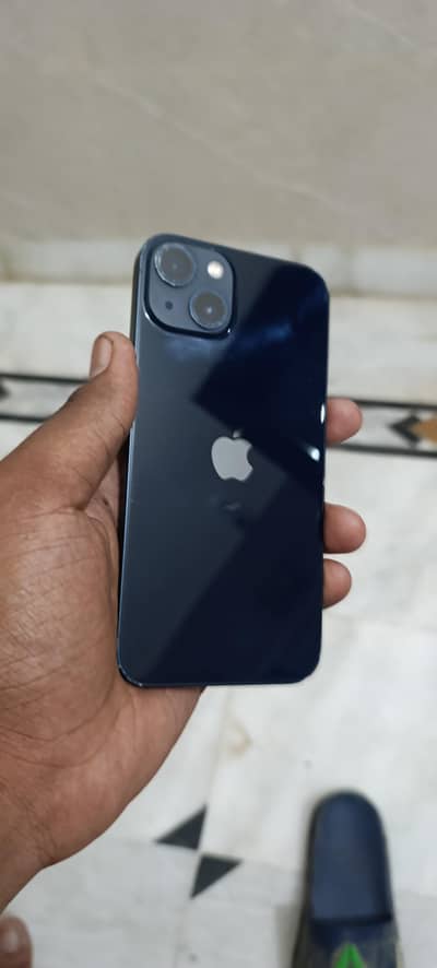 Apple iPhone 13