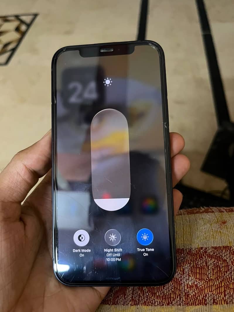 Apple iPhone 12 0