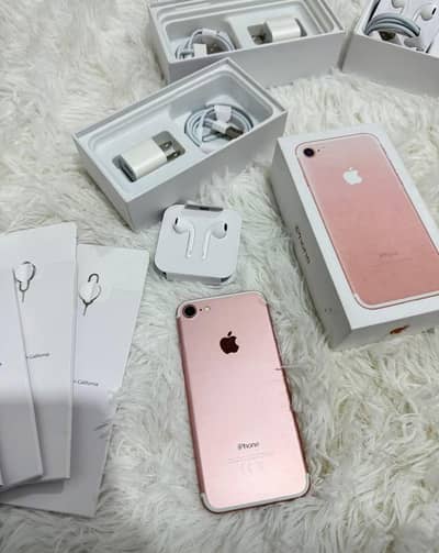 Apple iPhone 7 128 GB PTA approved 03288752882 my WhatsApp number