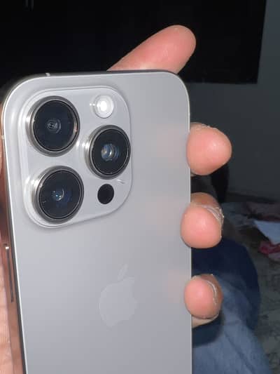 iPhone 16 Pro 256 GB 96 Health 