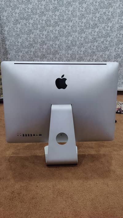 Apple iMac 21.5-inch (Mid 2011) | Core i5 | 12GB RAM | macOS Catalina