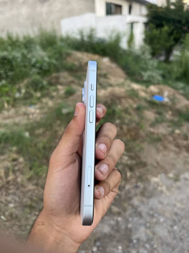 Iphone 15 3