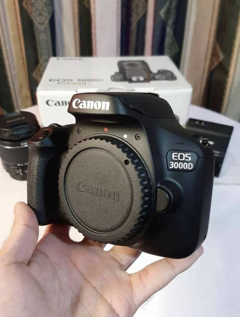 CANON EOS 3000D 2