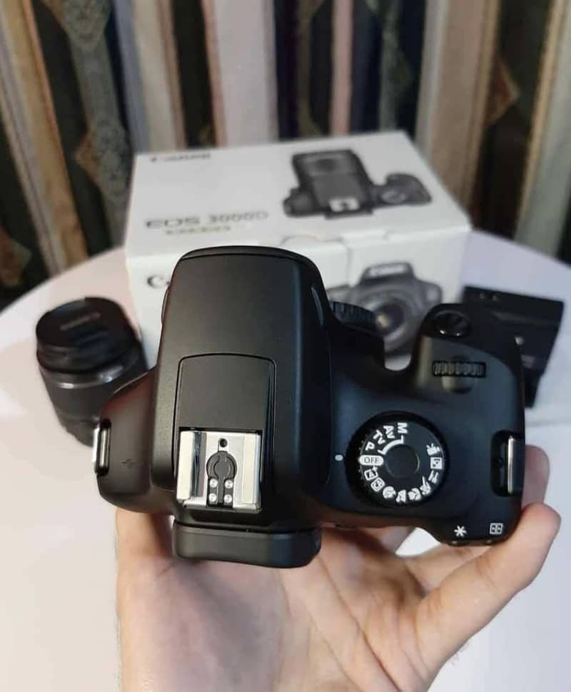 CANON EOS 3000D 3