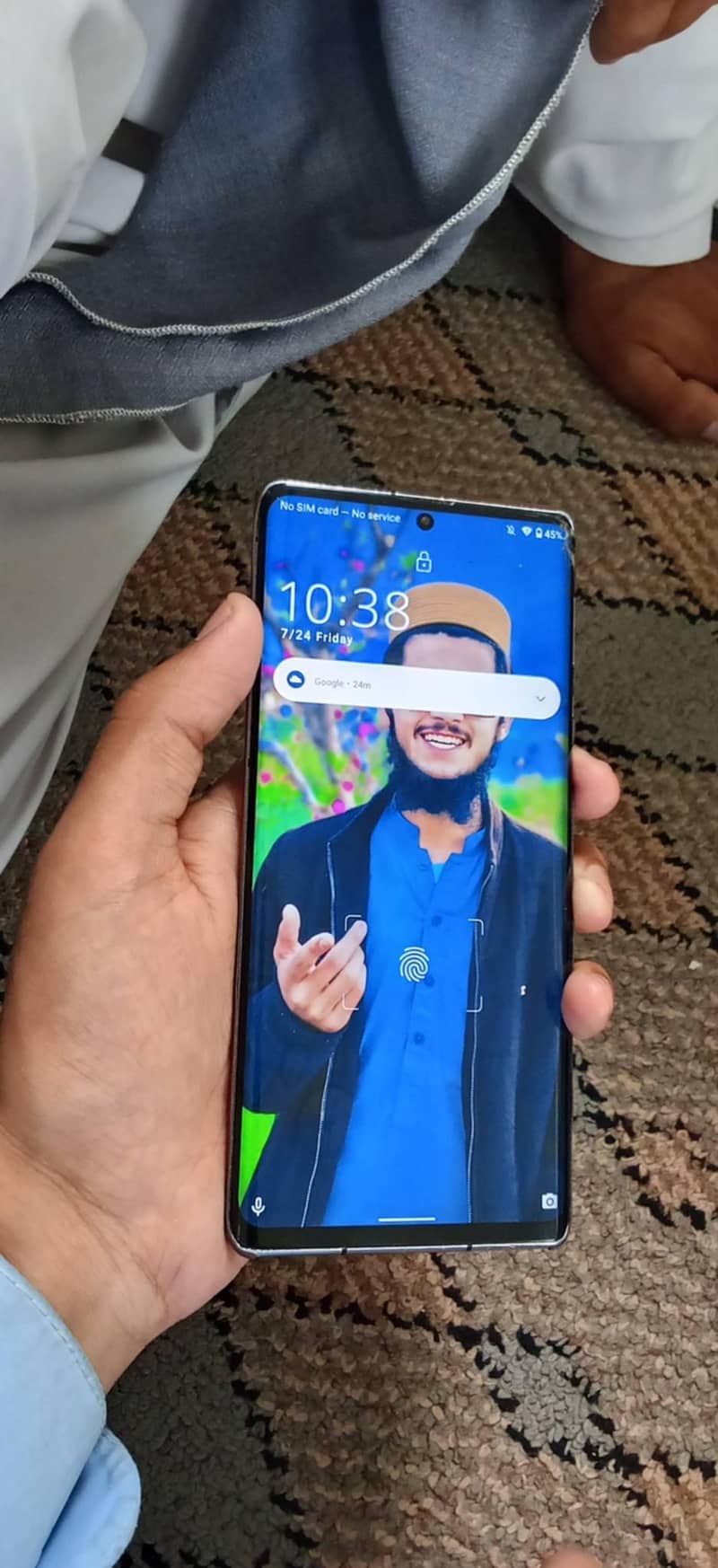 Sharp Aquos R6 2