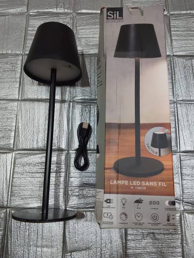 SiL Interiors Wireless LED Lamp