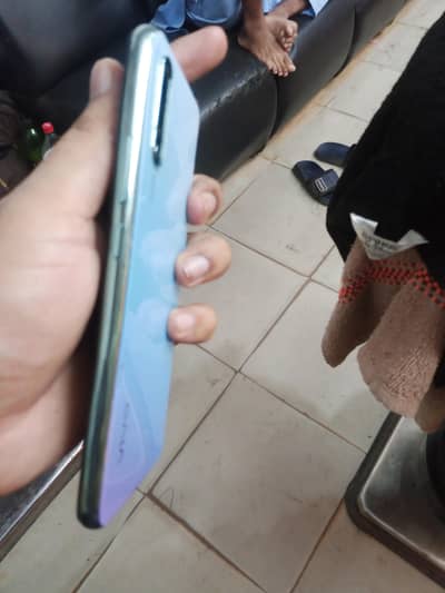 Vivo S1