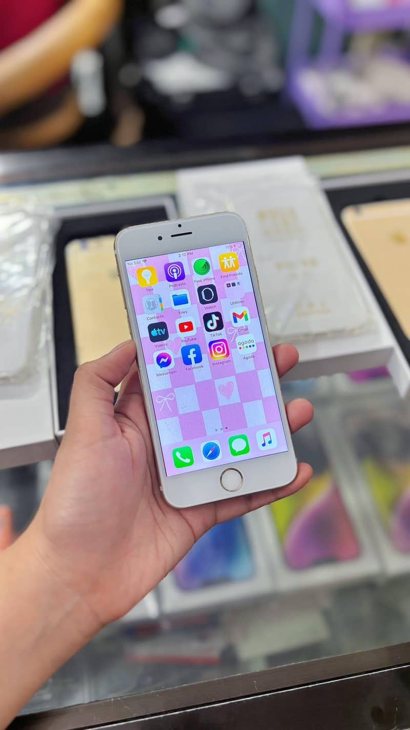 Apple iPhone 6S Plus 1