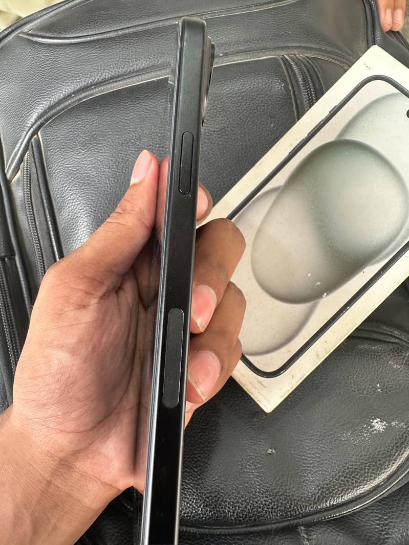 Apple iPhone 15 plus 2