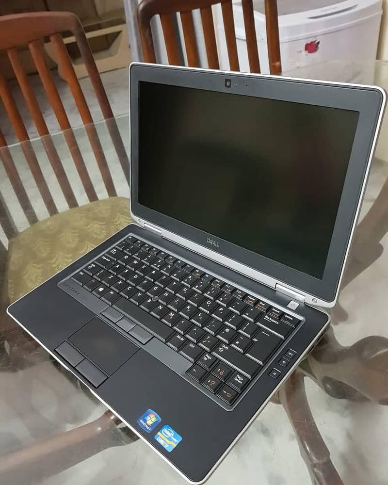 Dell Latitude E6330 0