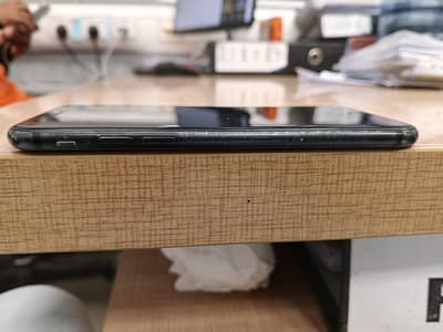 Apple iPhone 7 32GB Black | PTA Approved