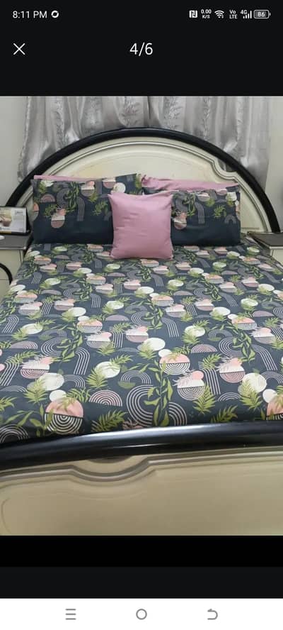 Double Bed With Mattress