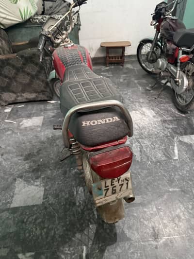 United 70 model 2014