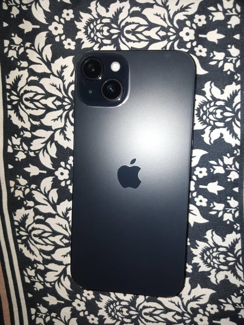 Apple iPhone 15 plus 0