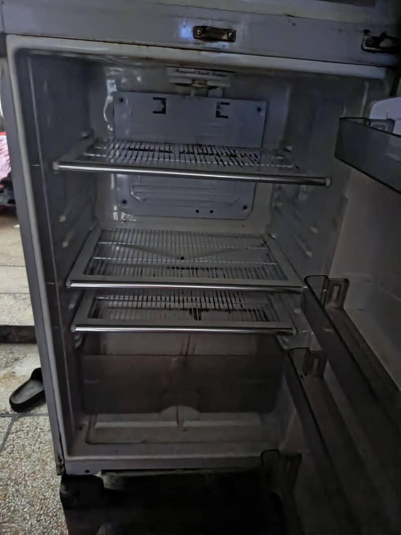 dawlance fridge 3