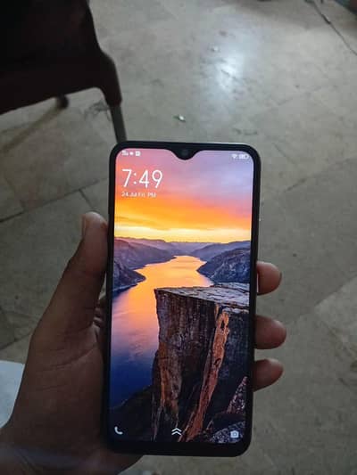 Vivo Y17
