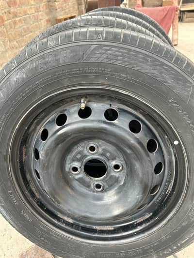 Yaris 175/70 R14 Tyres With Rim Fresh Condition GoodYear Tyre Fresh