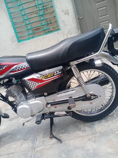 Bike For sell Honda 125 in real Condition