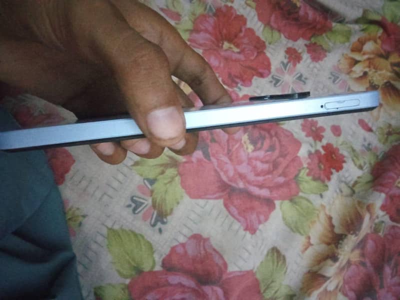 Realme Note 50 4