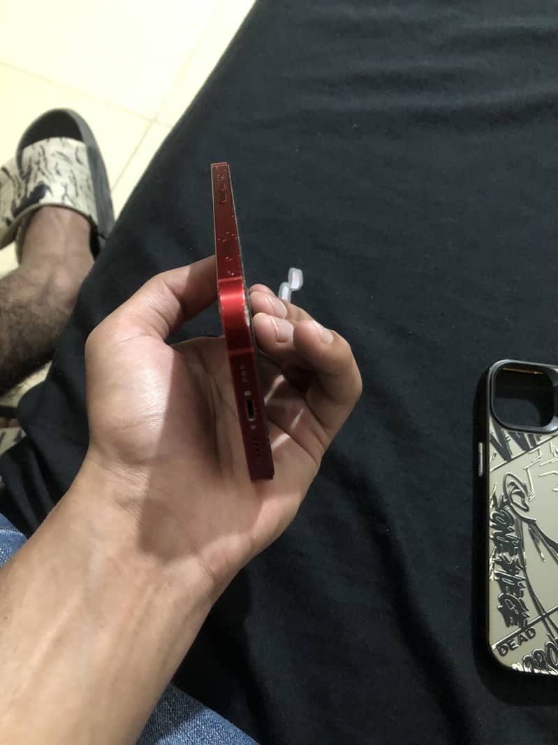 Iphone 13 4