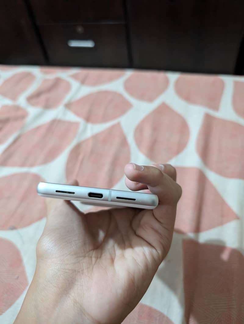 Google Pixel 7 3