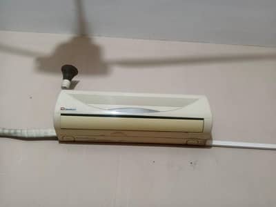 dawlance 1 ton non inverter AC with copper pipe just buy and use