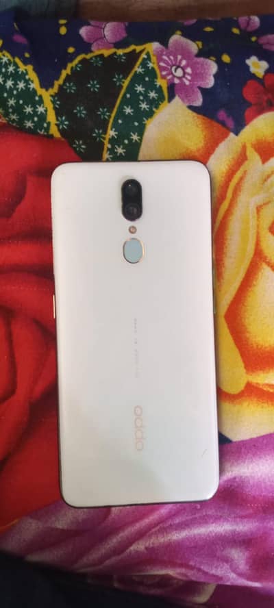 OPPO F11