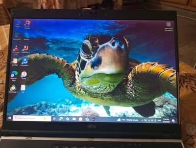 FUJITSU LAPTOP