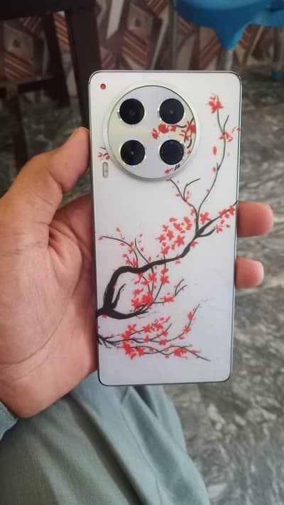 Tecno CAMON 30