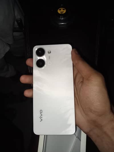 Vivo Y05 10 by 10 month 8warranty 4 128 memory urgent sale
