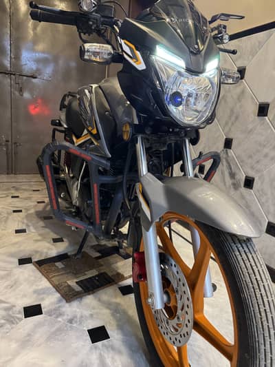 Honda CB 150F special edition