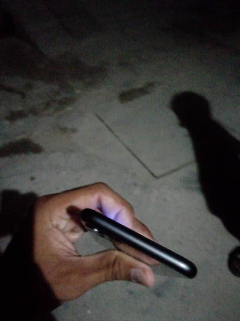 Apple iPhone 11 5