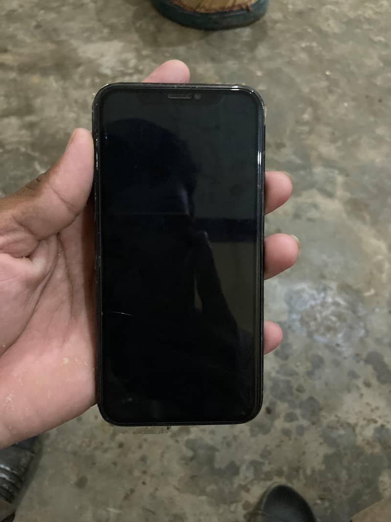 Apple iPhone 11 Pro 1