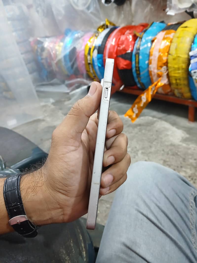 Oneplus 13R 3