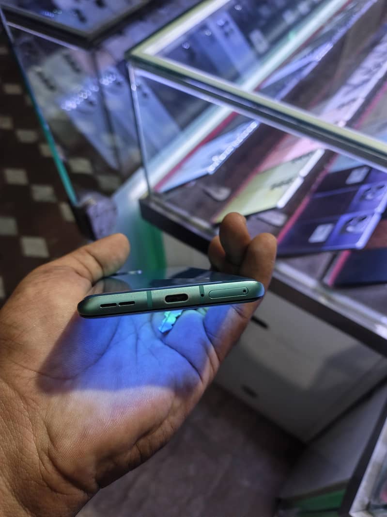 One Plus 8T 3