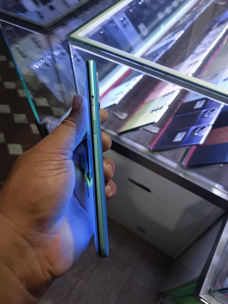 One Plus 8T 4