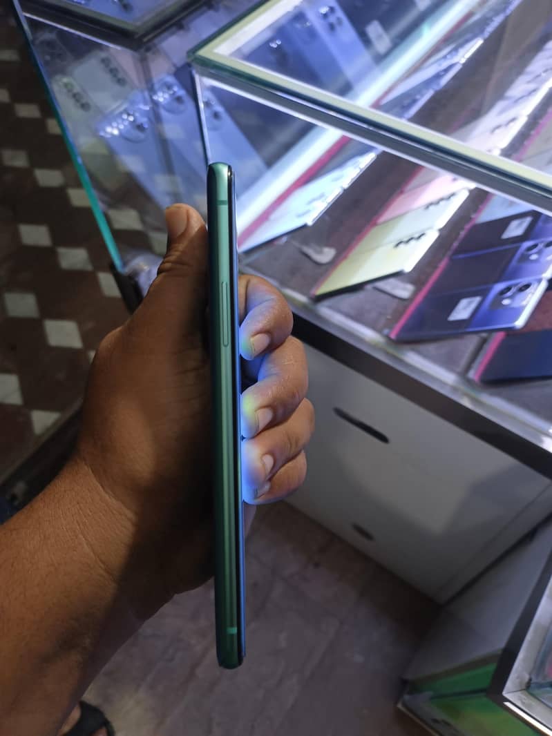 One Plus 8T 5
