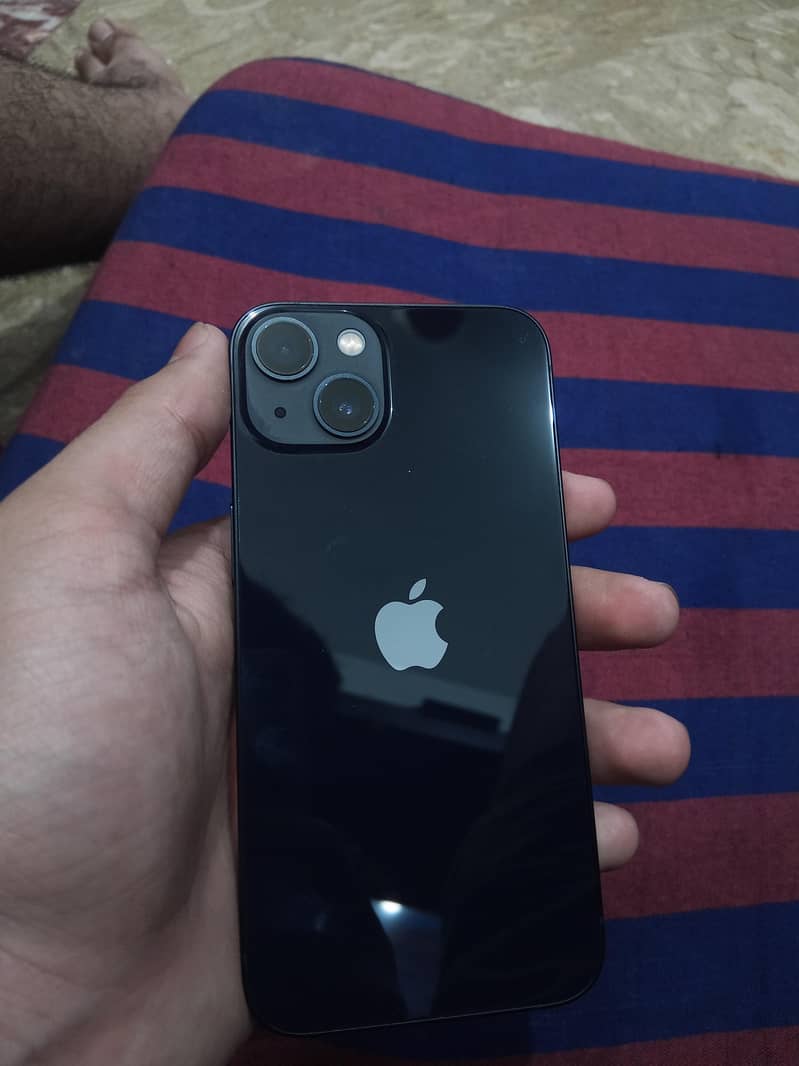Apple iPhone 13 0