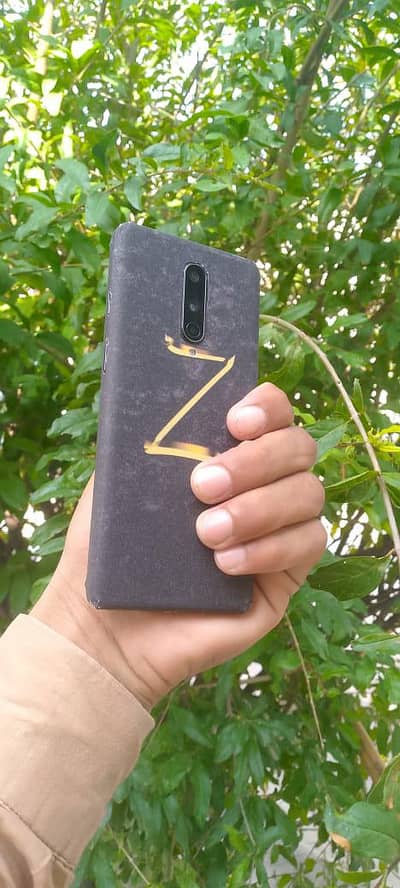 One Plus 8 uw 5g