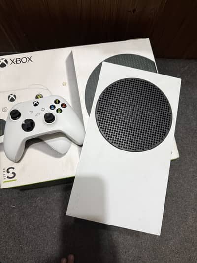 Xbox Series S 512Gb with box
