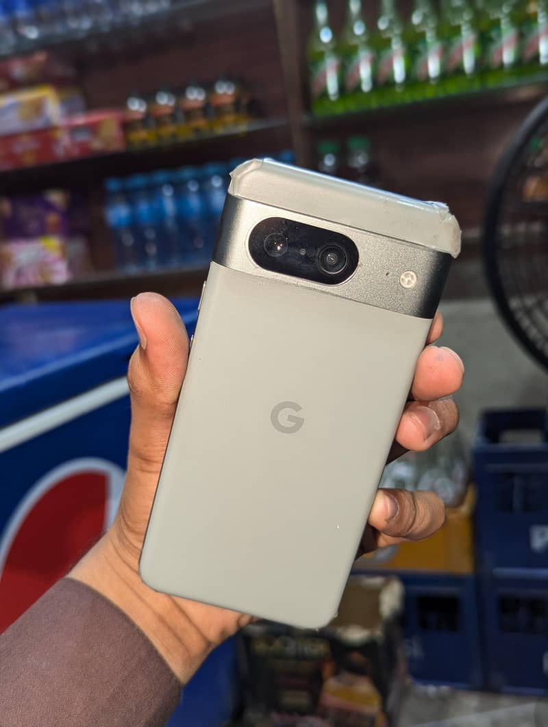 Google Pixel 8 1