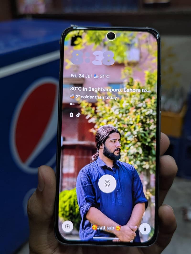 Google Pixel 8 2