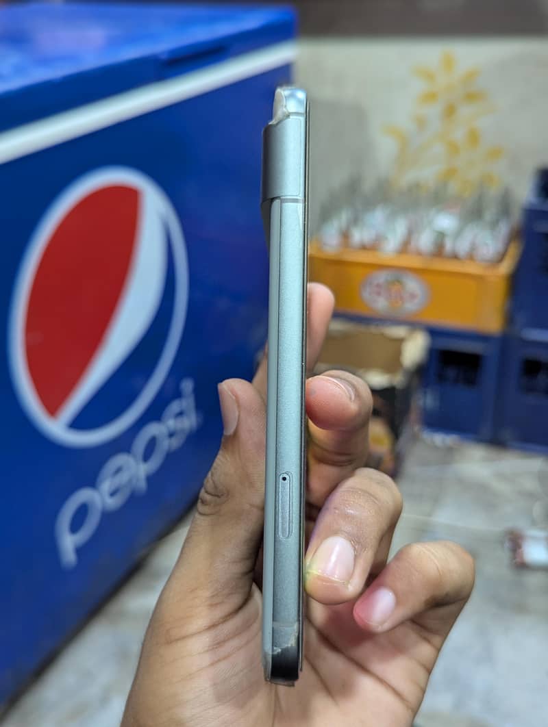 Google Pixel 8 3