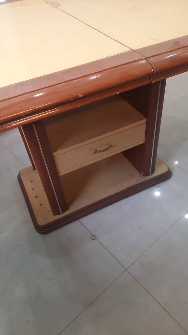 6 Seater dining table 4