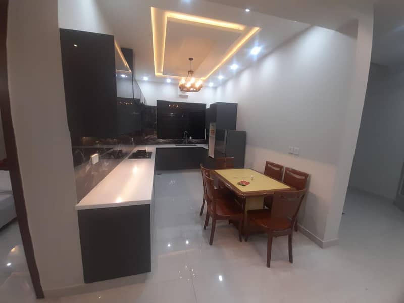 6 Seater dining table 5